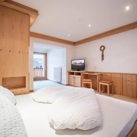 Teiser Stern Hotel Funes (Bolzano)