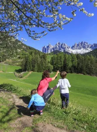 Teiser Stern Hotel Funes (Bolzano)
